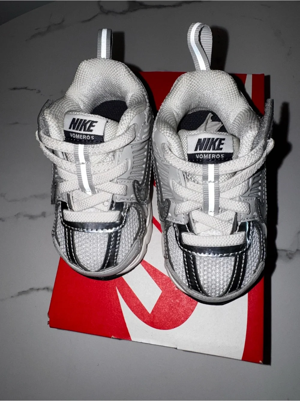 NEW Infant Nike Vomero 5 Sneakers